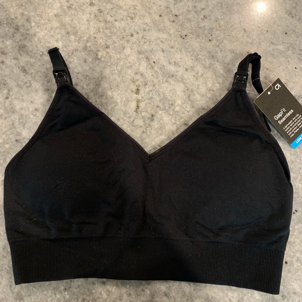 GapFit Seamless Nursing Sports Bra